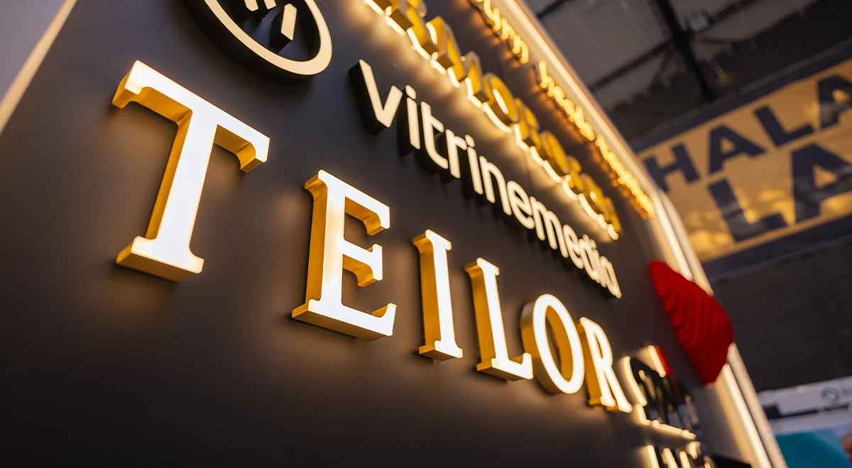 Sign Boards: The Complete Guide to Custom Business Signage That Actually Works