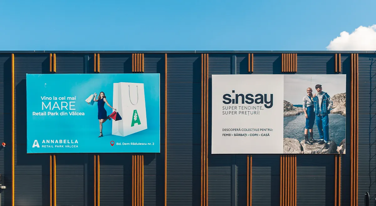 retail signage